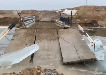 БҚО-да өзен деңгейі күрт көтеріліп, көпірді су шайып кетті