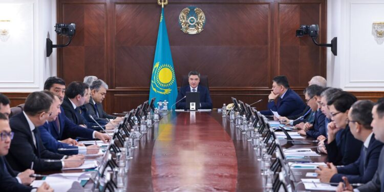 Бектенов су тасқынына қарсы республикалық штаб отырысын өткізді