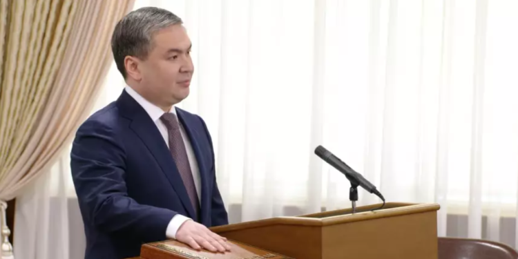 Жаңа министр Ерсайын Нағаспаев ант қабылдады