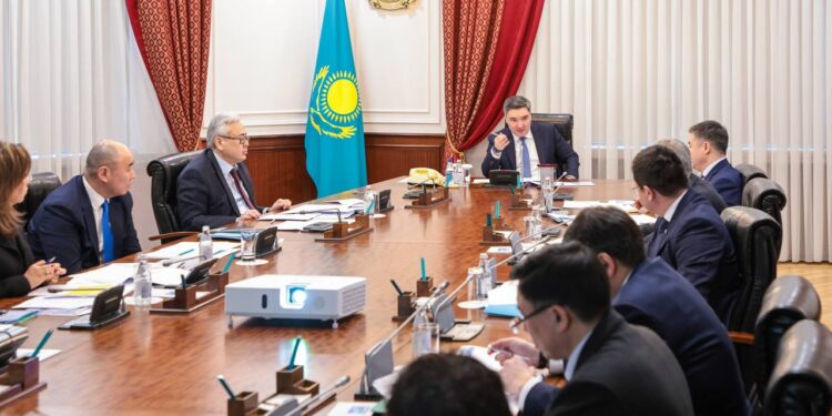 Олжас Бектенов Экономикалық саясат жөніндегі кеңес отырысын өткізді
