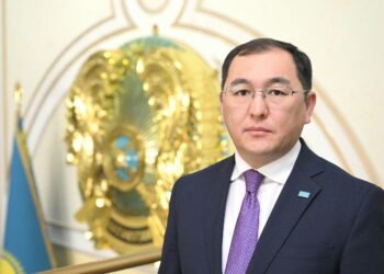 Айбек Смадияров