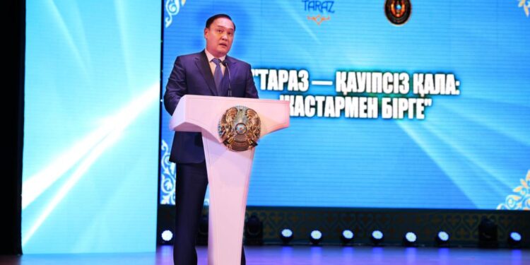 Қарашөкеев «Тараз – қауіпсіз қала: жастармен бірге» атты іс-шараға қатысты