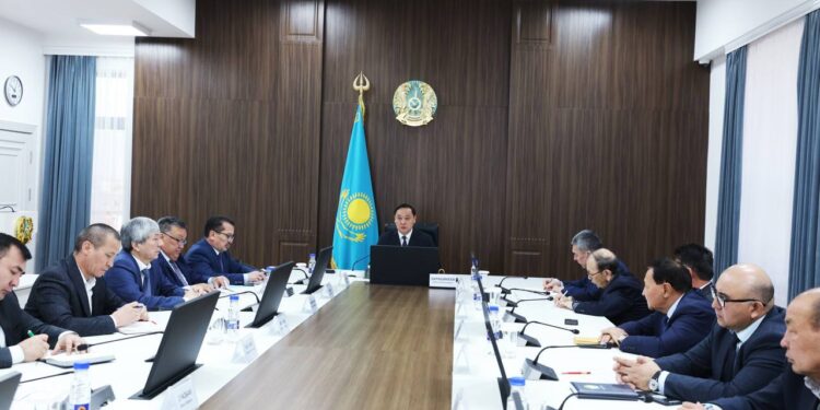 Жамбыл облысында 2 мыңнан аса жұмысшының жалақы қарызы төленді