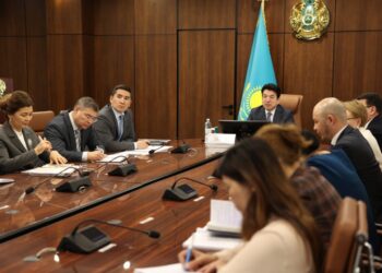 Еліміздің үздік ұстаздары мектептерге тәлімгерлік етеді