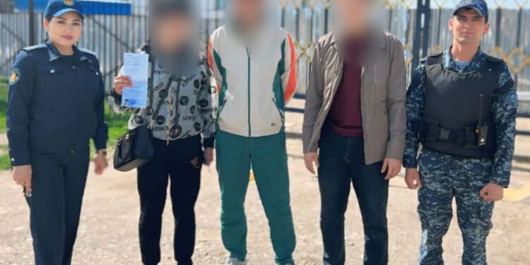 Тараздық ҚАЖ қызметкерлері бостандыққа шыққан азаматшаға құқықтарын түсіндірді