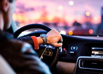 10 сәуірге дейін жүргізуші куәлігін ауыстырмаса, қайта емтихан тапсыру қажет болатыны рас па