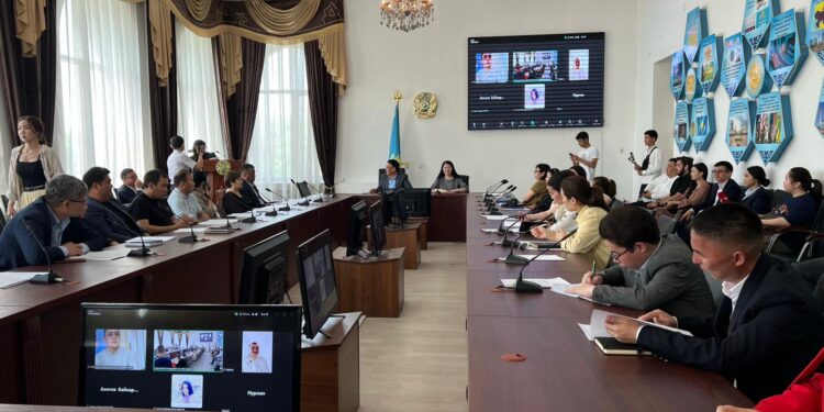 Таразда «Бүгінгі журналистика: сын-қатерлер, трендтер, мемлекеттік құрылымдармен өзара іс-қимыл» атты семинар өтті