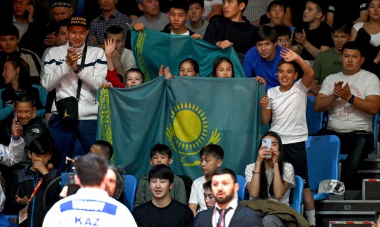Қасым-Жомарт Тоқаев Qazaqstan Barysy Grand Slam турнирін тамашалады
