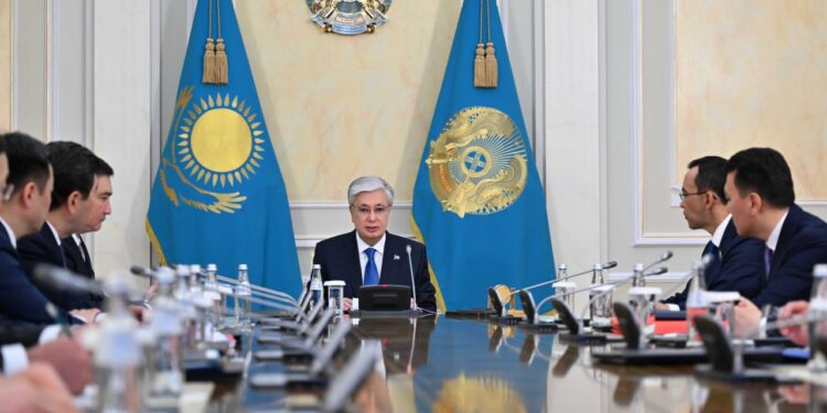Тоқаев министр Марат Қарабаевқа сөгіс жариялады