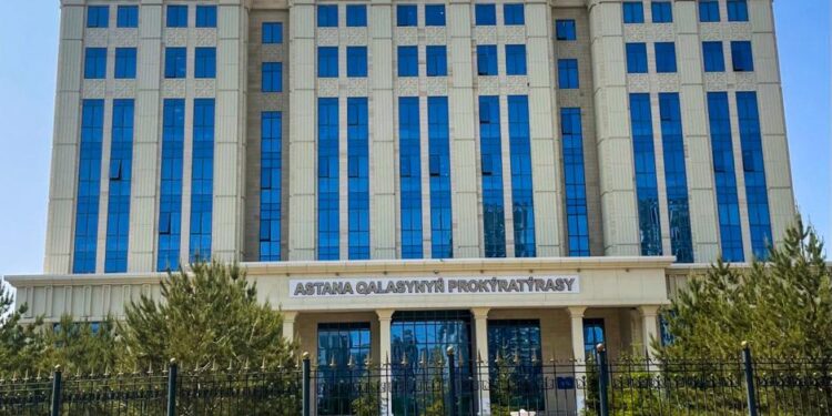Жаппай тәртiпсiздiкке шақырған азамат сотталды