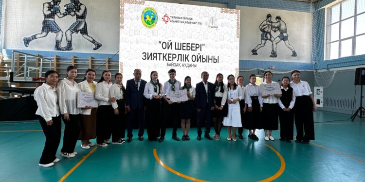 Мектеп оқушылары аудан әкімін таниды ма?