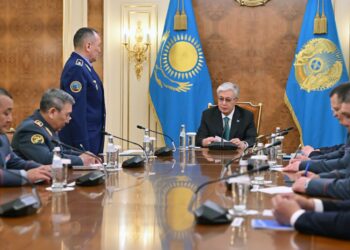 Тоқаев Қорғаныс министрлігінің басшылық құрамымен жиын өткізді