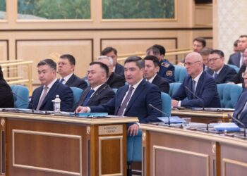 Мемлекет өз міндеттемелерін толық көлемде орындап жатыр — Олжас Бектенов