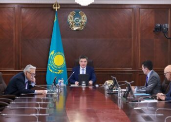 Олжас Бектенов «Самұрық-Қазына» директорлар кеңесі отырысын өткізді
