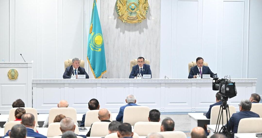 Қазір Жамбылда өнеркәсіп, бизнес сияқты маңызды салалар серпінді дамуда