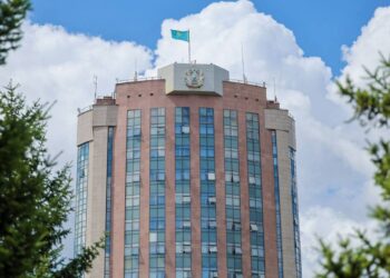 Шу ауданында есірткі сатқаны үшін мемлекетаралық іздеуде жүрген 50 жастағы ер адам ұсталды