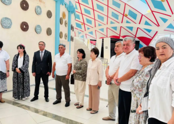 Таразда ұйғыр этносының ұлттық өнері мен рухани мәдениетіне арналған бірегей көрме ашылды