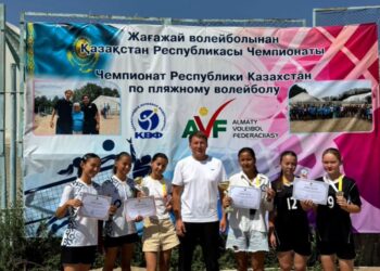 Байзақтық қыздар Қазақстан чемпионатының күміс жүлдегерлері