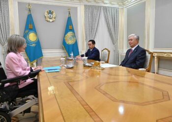 Президент Адам құқықтары жөніндегі уәкілдің Астана қаласындағы өкілі Баян Жалмағанбетованы қабылдады.