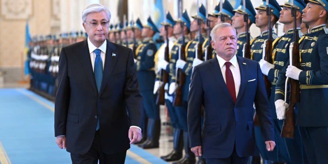 Президент Ақордада Иордания королін салтанатты түрде қарсы алды