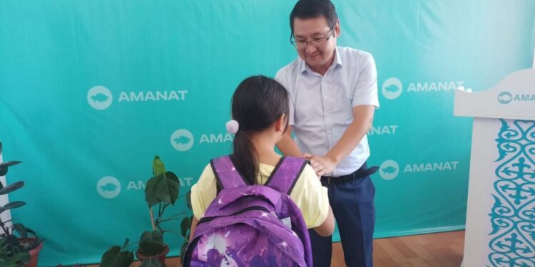 «AMANAT» партиясы балалардың мектепке дайындығына жан-жақты қолдау көрсетуде