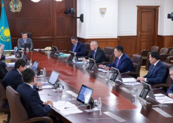 Бюджет жобасы: Олжас Бектенов шығындарды қатаң бақылауды тапсырды