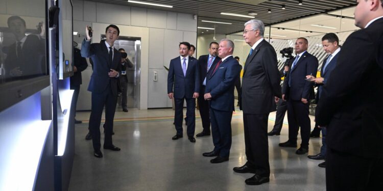 Қазақстан Президенті мен Иордания Королі Astana Hub кластеріне барды