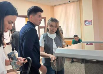 Жанәбіловтің жұбайы неге айыпталып отыр?