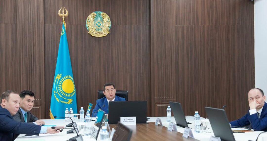 Сапаров Жамбыл облысы ауыл шаруашылығы тауарын өндірушілермен кездесті