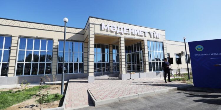 Тараздағы Құмшағал тұрғындары үшін жаңа мәдениет үйі ашылды