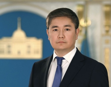 Ернар Лазар Президентке кеңесші болып тағайындалды