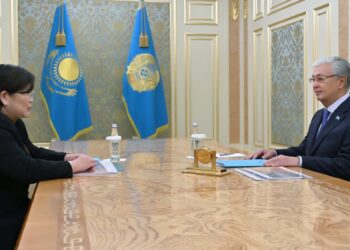 Президент Конституциялық сот төрағасы Эльвира Азимованы қабылдады