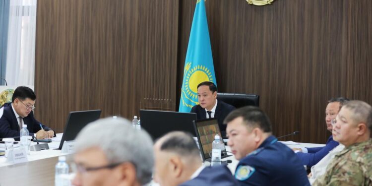Ербол Қарашөкеевтің төрағалығымен аппараттық кеңес өтті.