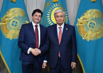Қасым -Жомарт Тоқаев Стэнфорд университетінің профессоры Илья Стребулаевты қабылдады