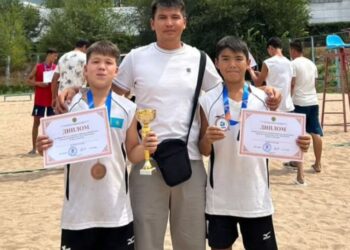 Байзақ ауданының волейболшылары тамыз чемпионатында топ жарды