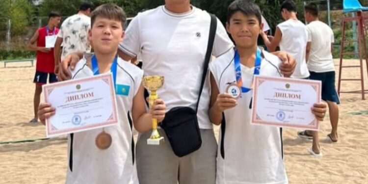 Байзақ ауданының волейболшылары тамыз чемпионатында топ жарды