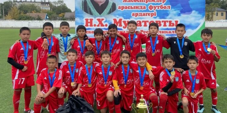 Тараздағы республикалық турнирде жас футболшыларымыз жүлдегер атанды