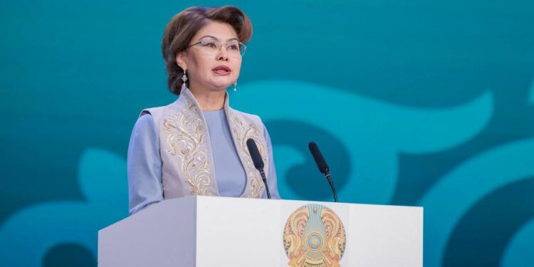 Аида Балаева мәдениет және медиа саласының үздіктерін марапаттады