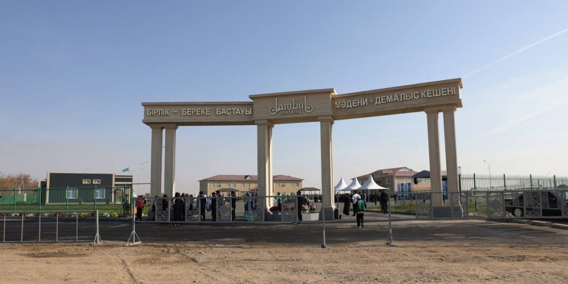 Жамбыл ауданында Республика күні қарсаңында 4 әлеуметтік нысан ашылды