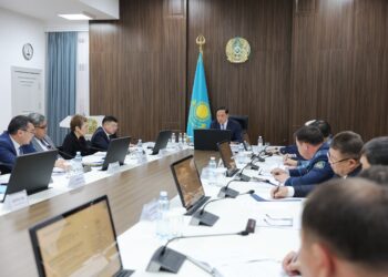 Жамбыл облысында жасөспірімдер арасындағы құқықбұзушылық пен суицидтің алдын алу мәселесі талқыланды