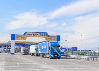 «Нұр жолы» өткізу пункті алдында 1500-ге жуық жүк көлігі жиналып қалды