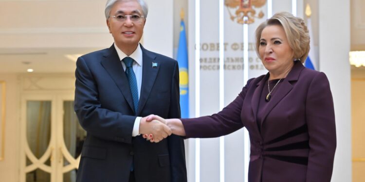 Тоқаев Ресей Федералды Жиналысы Федерация Кеңесінің Төрағасымен кездесті