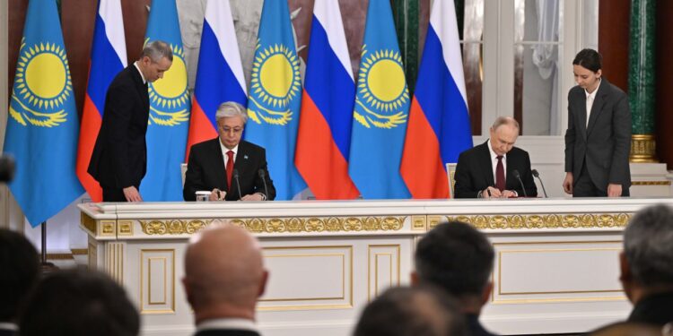 Тоқаевтың Ресейге сапары: Тараптар қандай келісімге келді