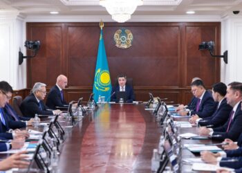 Олжас Бектенов :Теміржол вокзалы жаңғыртуында кей әкімдіктер бақылауды әлсіретті бірнеше тапсырма берілді