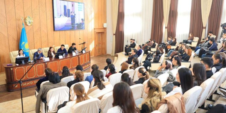Шымкентте өткен медиасауаттылық семинарына 100-ден астам маман қатысты