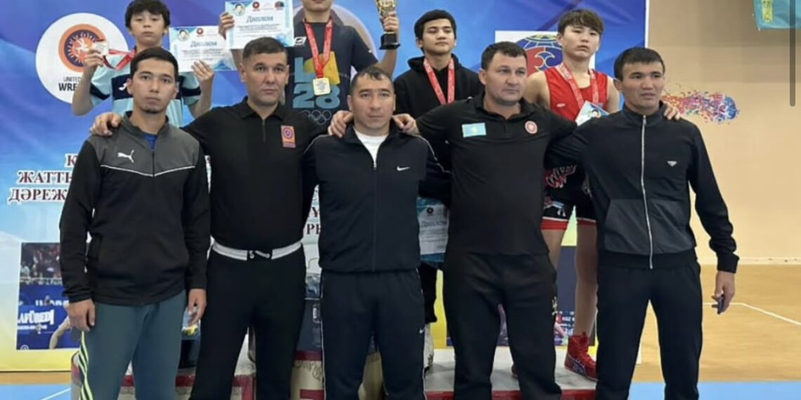 Түркістандағы турнирде Байзақтық жас балуан жүлдегер болды
