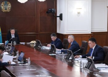 Премьер-министр Әкімшілік кедергілерді азайту корпоративтік кредиттеуді арттыруға жол ашады