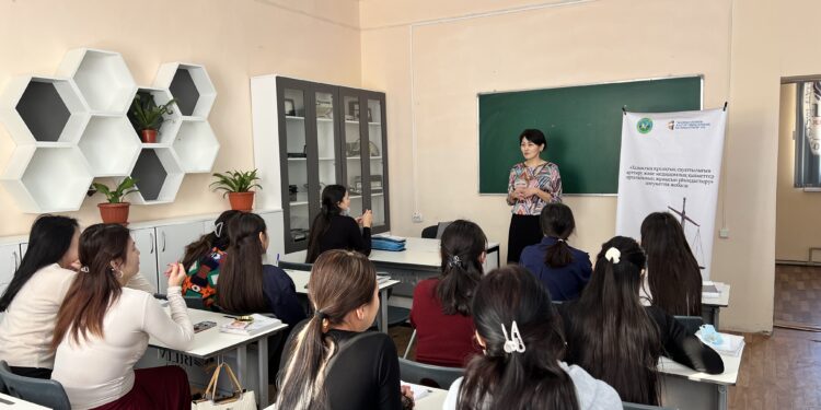 «Жастар арасындағы қақтығыстарды шешуде медиацияның қолданылуы» мастер классы өткізілді