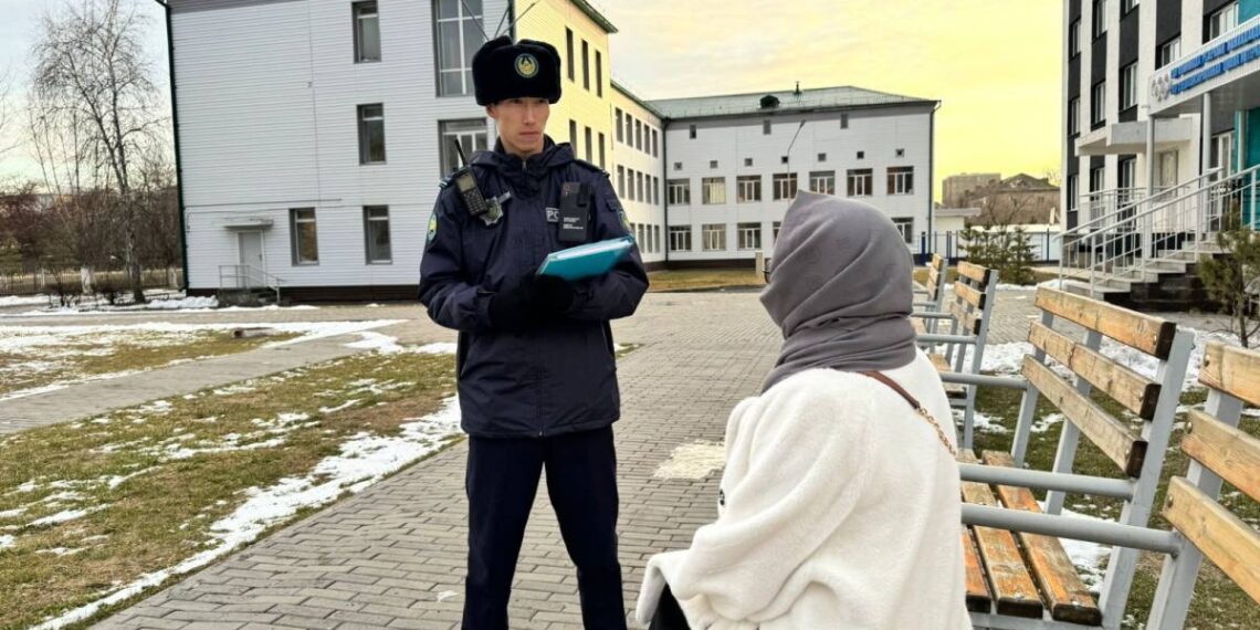 Қоғамдық орындарда ниқаб кигені үшін жаза қолданылады