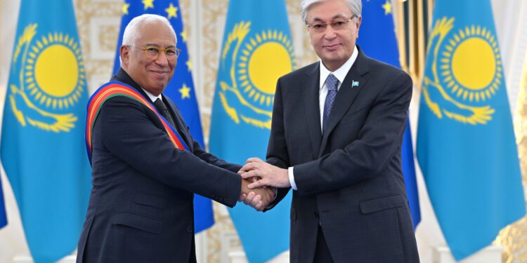 Еуропалық Кеңес Президентін І дәрежелі «Достық» орденімен марапатталды